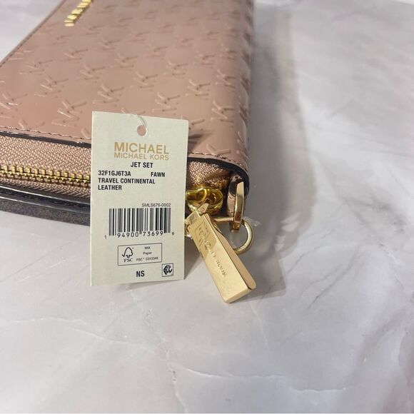 Michael Kors Embossed Patent Leather Tote & Wallet Fawn Pink/Brown - Picture 8 of 13